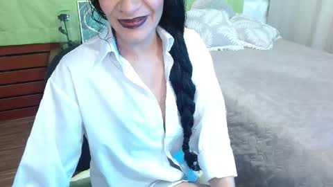 alexandra_jonas online show from April 15, 2026, 2:29 am