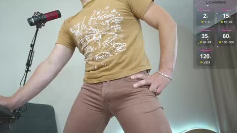 alexandrblatenn online show from June 4, 2026, 3:56 am