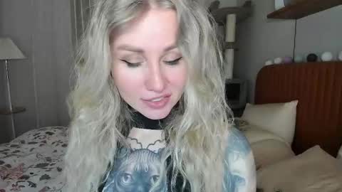 alexarush online show from April 15, 2026, 6:04 pm