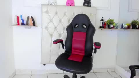 Snapshot of alexasmith__23 chatting on January 14, 2025, 4:57 am Alexa Smith online show from January 14, 2025, 4:57 am