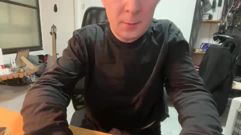 alexbrooke1984941863 online show from May 14, 2026, 6:37 pm