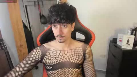 alexfloreszzz online show from September 16, 2025, 1:23 pm