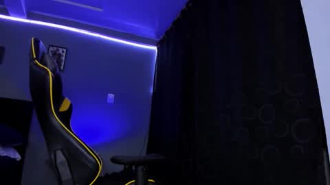 alexgiraldo__ online show from September 14, 2025, 10:25 am