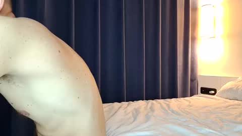 AlexhabRoyal online show from April 14, 2026, 8:04 pm