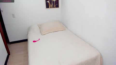 Snapshot of alexia_dussan chatting on October 2, 2025, 11:01 pm alexia_dussan online show from October 2, 2025, 11:01 pm