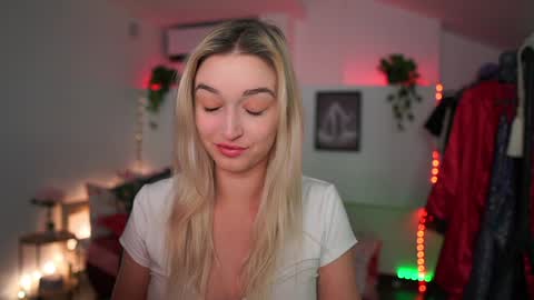 Snapshot of alexis___texas chatting on December 11, 2024, 7:57 pm Alexis Texas online show from December 11, 2024, 7:57 pm