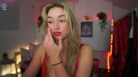 Snapshot of alexis___texas chatting on January 8, 2025, 9:01 pm Alexis Texas online show from January 8, 2025, 9:01 pm