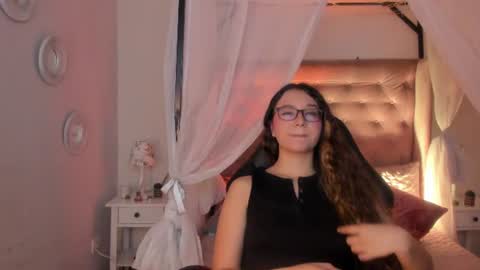 alexis_scott__ online show from June 11, 2026, 4:32 am