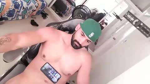 alexisrodriguez_ online show from December 3, 2025, 5:44 pm