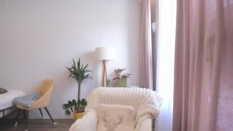 Snapshot of alexisweets chatting on March 21, 2026, 8:19 am Sosweetcherry online show from March 21, 2026, 8:19 am