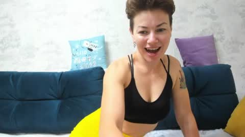 Sosweetcherry online show from July 12, 2026, 7:43 am