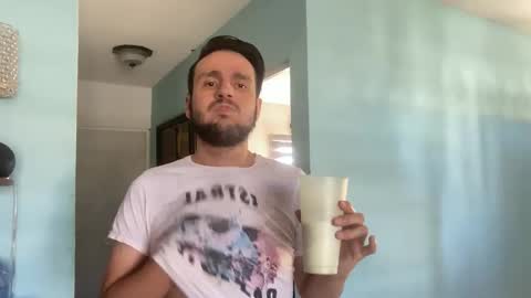 Snapshot of alexitho35 chatting on October 26, 2025, 7:09 pm alexitho35 online show from October 26, 2025, 7:09 pm