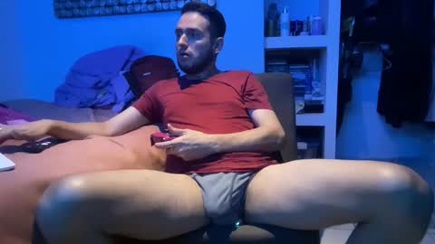 Snapshot of alexitho35 chatting on November 20, 2025, 8:14 am alexitho35 online show from November 20, 2025, 8:14 am