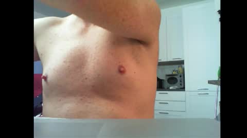 Alexia online show from October 9, 2025, 4:49 pm