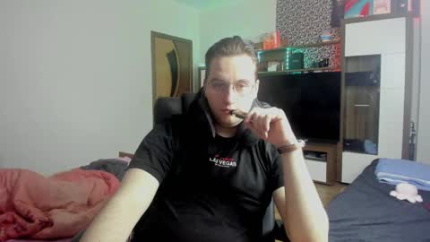 alexs9xtime online show from March 16, 2026, 12:42 pm