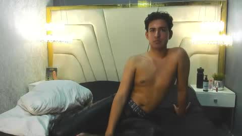 Alexsavage  online show from March 6, 2025, 2:30 am