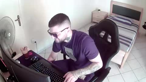 alexthepro00 online show from July 21, 2026, 3:36 pm