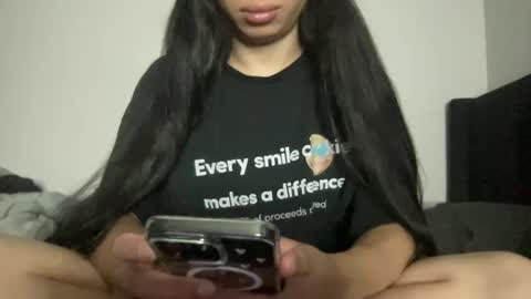 Snapshot of alextran665 chatting on September 18, 2025, 1:18 am Your Anime T Girl online show from September 18, 2025, 1:18 am