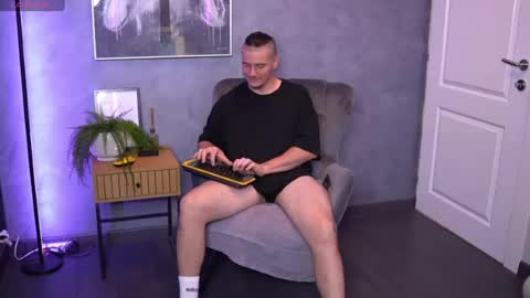 Alex online show from July 23, 2026, 6:11 am