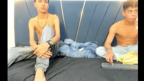 alexx_cum18 online show from May 9, 2026, 11:26 am
