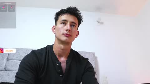 Snapshot of alexxx__01 chatting on January 18, 2025, 12:57 am Alex online show from January 18, 2025, 12:57 am