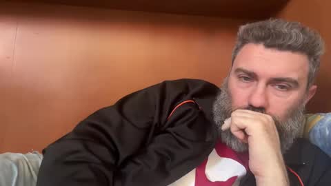 Snapshot of alfali chatting on February 2, 2025, 12:57 pm alfali online show from February 2, 2025, 12:57 pm