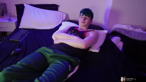 Snapshot of alfiegreenxxx chatting on February 12, 2025, 11:09 pm Alfie Green online show from February 12, 2025, 11:09 pm