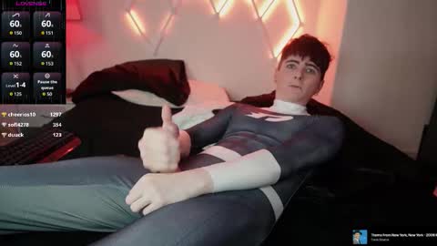 Snapshot of alfiegreenxxx chatting on October 31, 2025, 11:28 pm Alfie Green online show from October 31, 2025, 11:28 pm