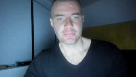 alfiesolomons87 online show from April 3, 2026, 8:18 pm