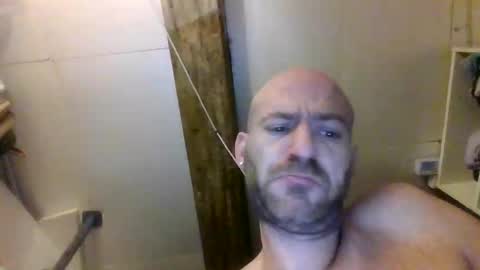 Edgarrrdd1021 online show from April 10, 2026, 12:38 am