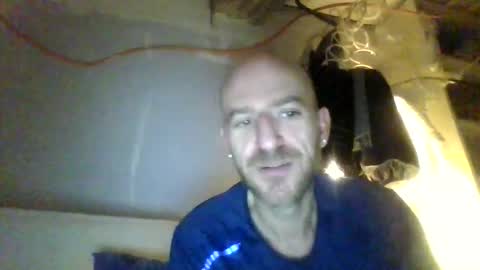 Edgarrrdd1021 online show from April 11, 2026, 6:01 pm