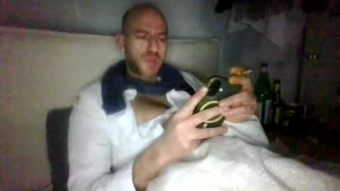 Edgarrrdd1021 online show from April 15, 2026, 6:31 am