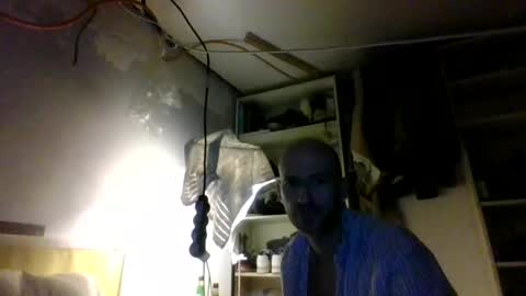 alfred152 online show from July 15, 2026, 5:45 am