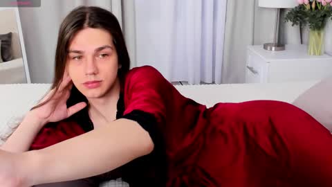 Snapshot of alfred_jones chatting on November 5, 2025, 10:37 am Alfreda online show from November 5, 2025, 10:37 am