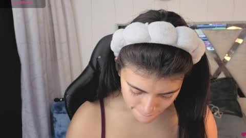 Carolina Join The Fan Club  online show from April 8, 2026, 10:37 am