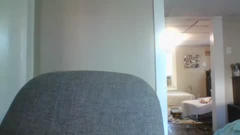 ali_tayler online show from October 8, 2025, 2:04 pm