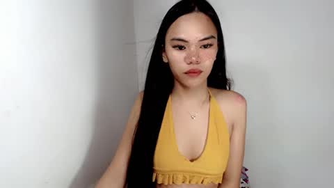 Snapshot of aliahadams chatting on October 3, 2025, 7:00 pm ALIAH online show from October 3, 2025, 7:00 pm