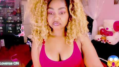 Snapshot of aliana_ross chatting on March 10, 2025, 9:21 am aliana_ross online show from March 10, 2025, 9:21 am