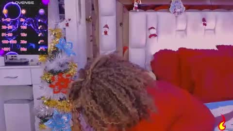 Snapshot of aliana_ross chatting on November 28, 2025, 12:46 am aliana_ross online show from November 28, 2025, 12:46 am