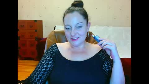 Snapshot of alice3694 chatting on February 1, 2025, 10:15 am Alice online show from February 1, 2025, 10:15 am
