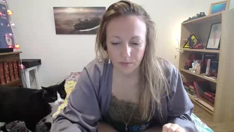 Alice online show from October 23, 2025, 7:51 am