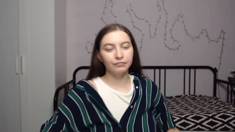 Snapshot of alice_________________________ chatting on December 2, 2024, 5:59 pm Alice online show from December 2, 2024, 5:59 pm