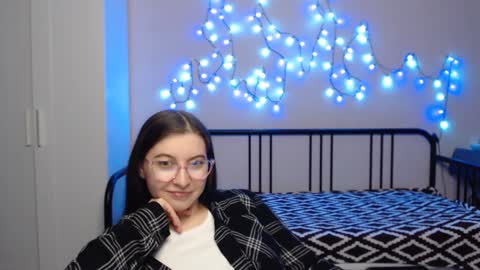 Snapshot of alice_________________________ chatting on December 21, 2024, 6:55 pm Alice online show from December 21, 2024, 6:55 pm