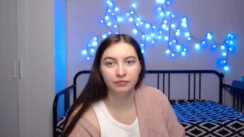 Snapshot of alice_________________________ chatting on December 24, 2024, 6:17 pm Alice online show from December 24, 2024, 6:17 pm