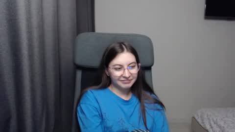 Snapshot of alice_________________________ chatting on February 16, 2025, 11:48 pm Alice online show from February 16, 2025, 11:48 pm