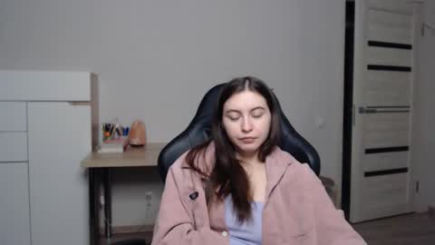 Snapshot of alice_________________________ chatting on March 2, 2025, 1:58 am Alice online show from March 2, 2025, 1:58 am