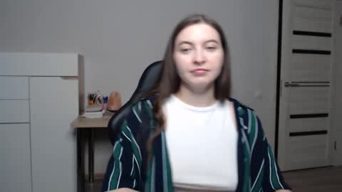 Snapshot of alice_________________________ chatting on March 9, 2025, 4:33 pm Alice online show from March 9, 2025, 4:33 pm