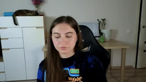 Snapshot of alice_________________________ chatting on September 9, 2025, 4:50 pm Alice online show from September 9, 2025, 4:50 pm