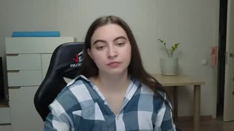 Alice online show from April 15, 2026, 6:15 pm