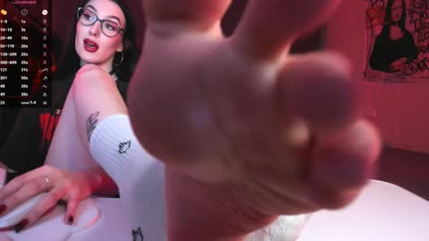 Snapshot of alice___mistress chatting on February 4, 2025, 3:11 am Miss Alice online show from February 4, 2025, 3:11 am